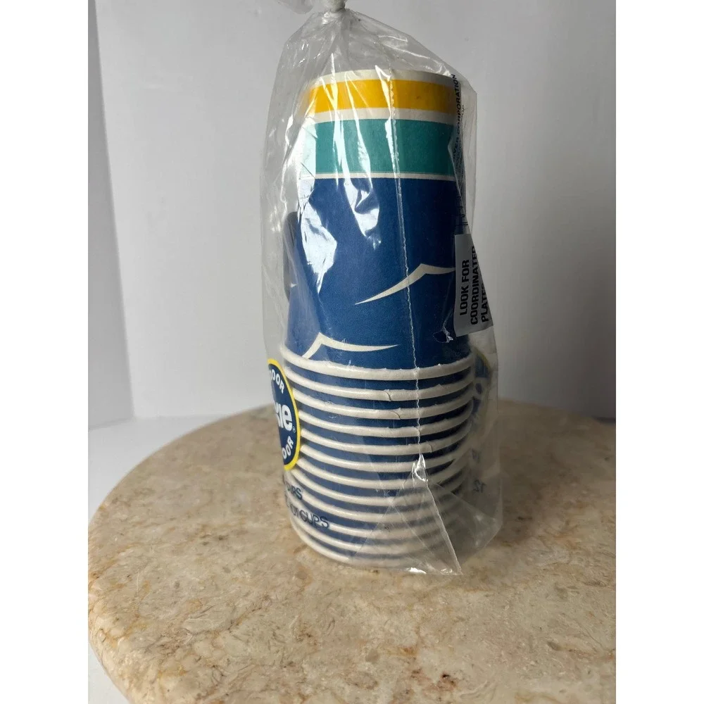 Dixie Indoor Outdoor Hot Cups 12 oz Paper 50 Count Sealed
